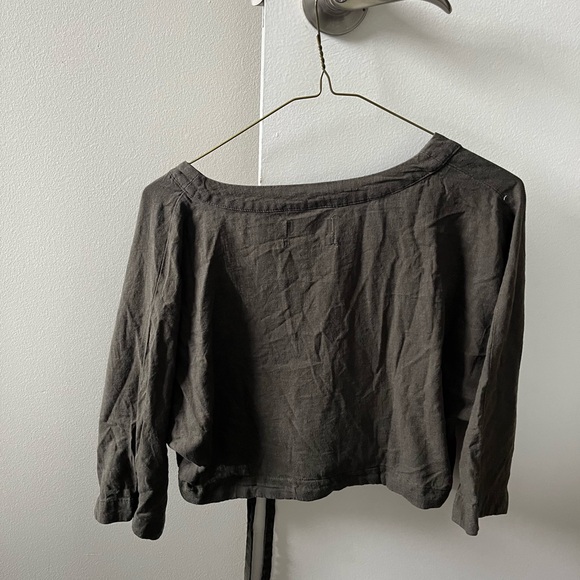 Urban wrap top - Picture 2 of 3